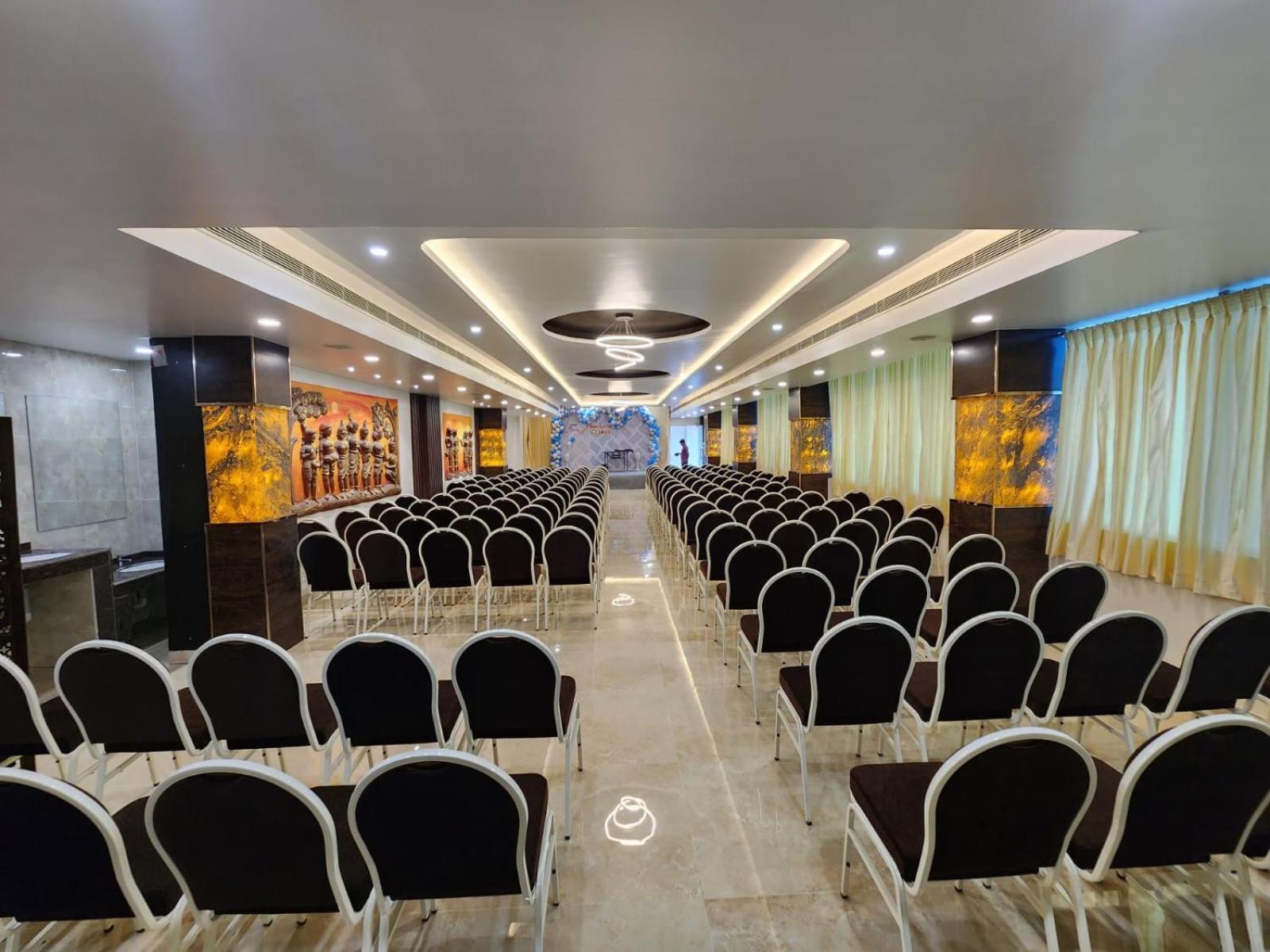 Silver Stone Park Resort, Kovilpatti Εξωτερικό φωτογραφία
