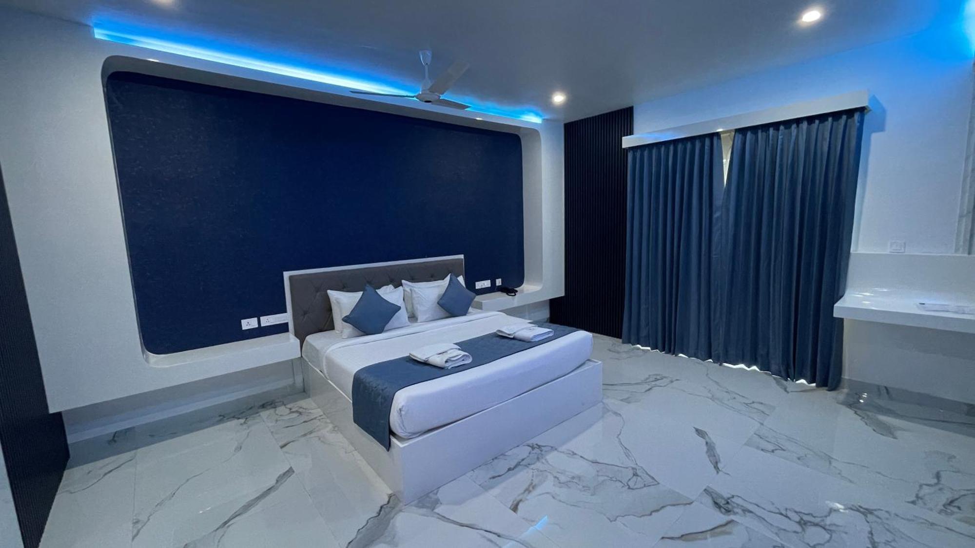 Silver Stone Park Resort, Kovilpatti Εξωτερικό φωτογραφία