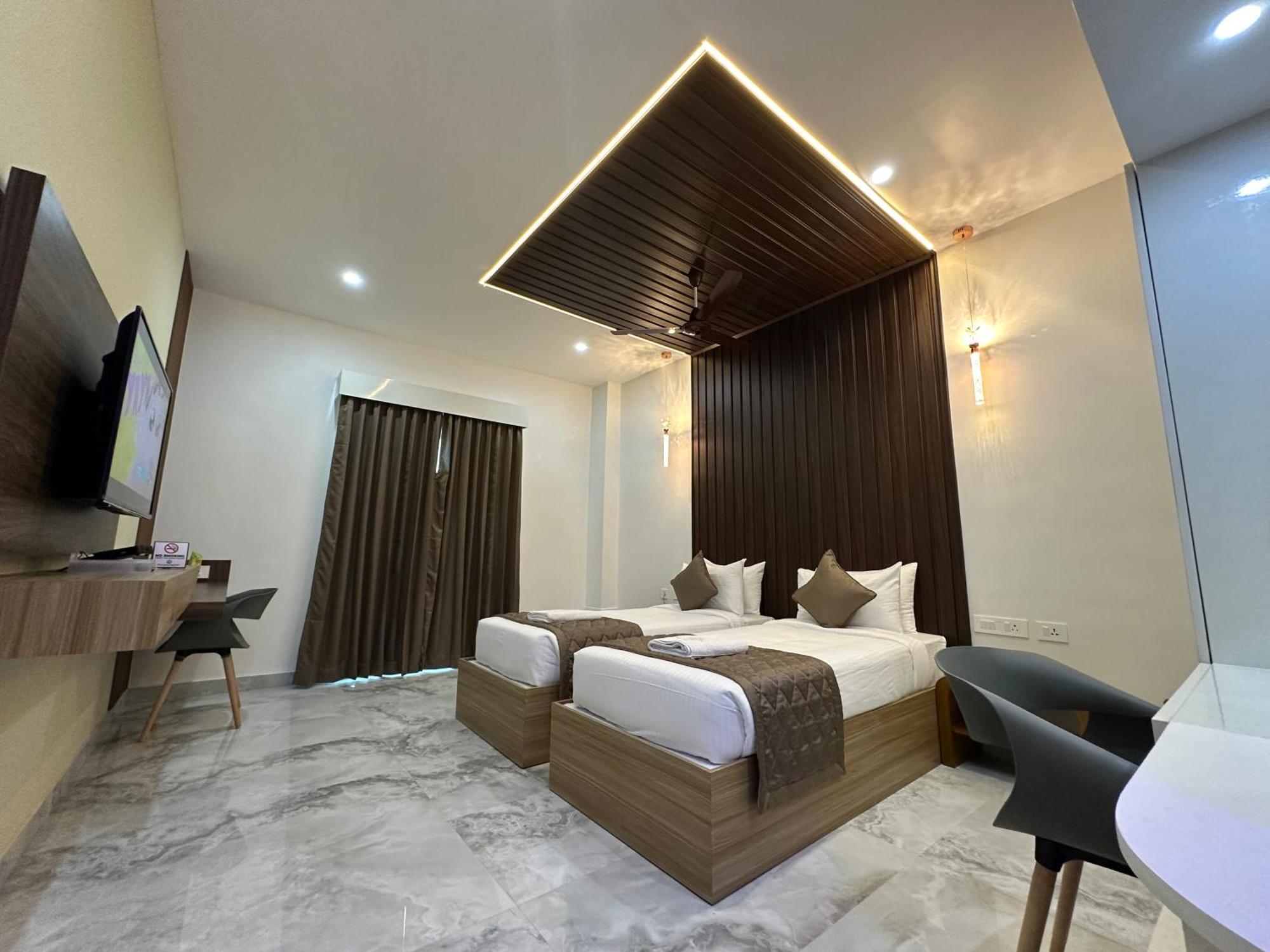 Silver Stone Park Resort, Kovilpatti Εξωτερικό φωτογραφία