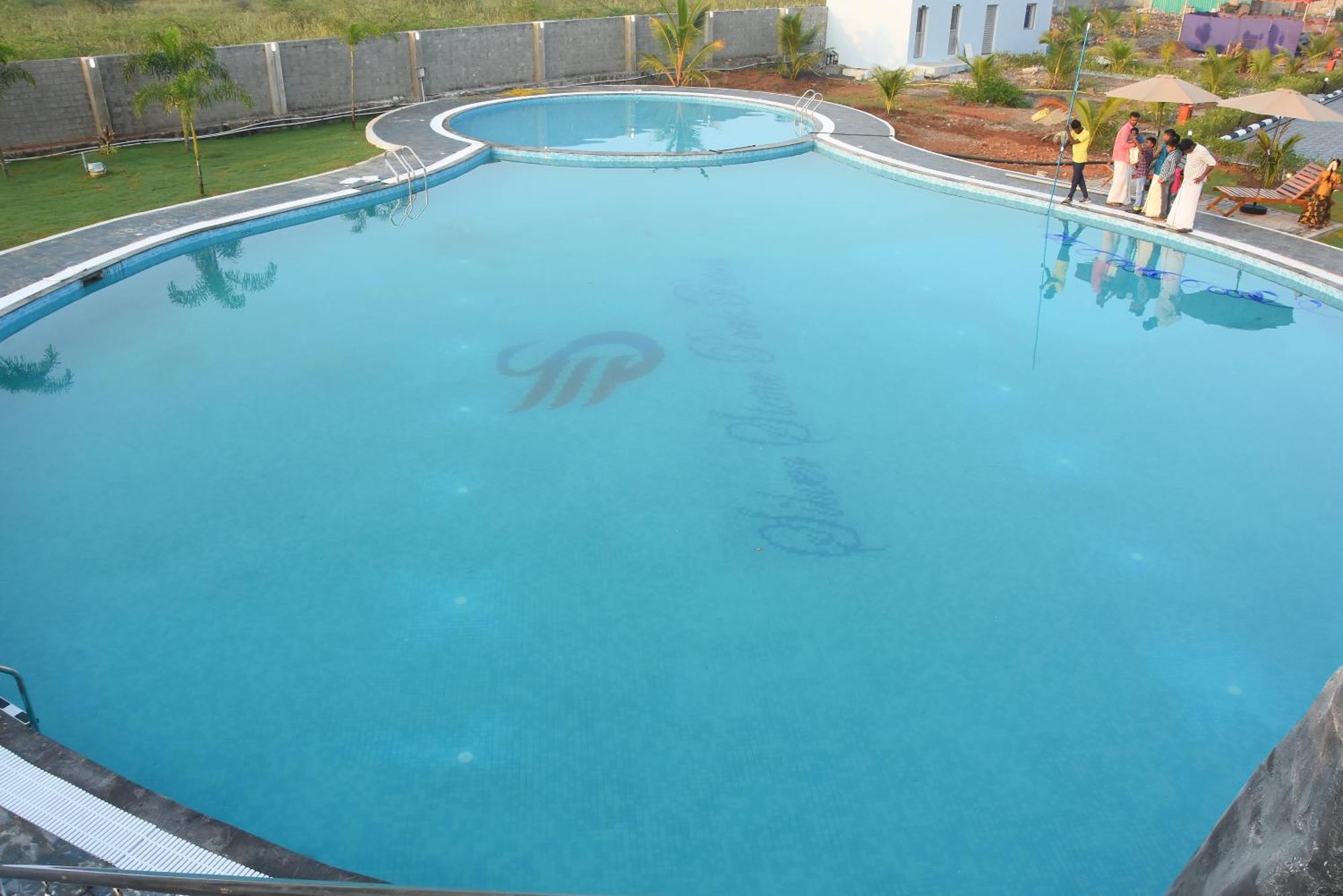 Silver Stone Park Resort, Kovilpatti Εξωτερικό φωτογραφία
